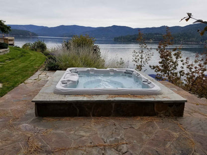El Dorado 5-Person Luxury Hot Tub
